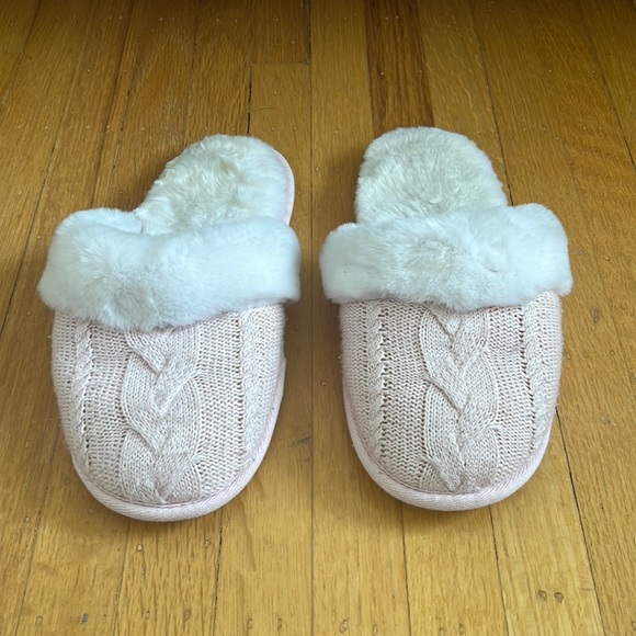 Victoria's Secret Shoes - Victoria's Secret Pink Shoes Slippers